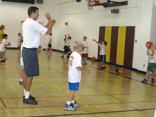 Campers scrimmaging in the La Cañada High School gymnasium